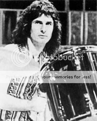 Tremlett 09 large, Photos from The Slade Story by George Tremlett, 1975